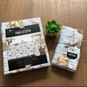 Bunny Hill Farms BHF Tablecloth Napkins Set